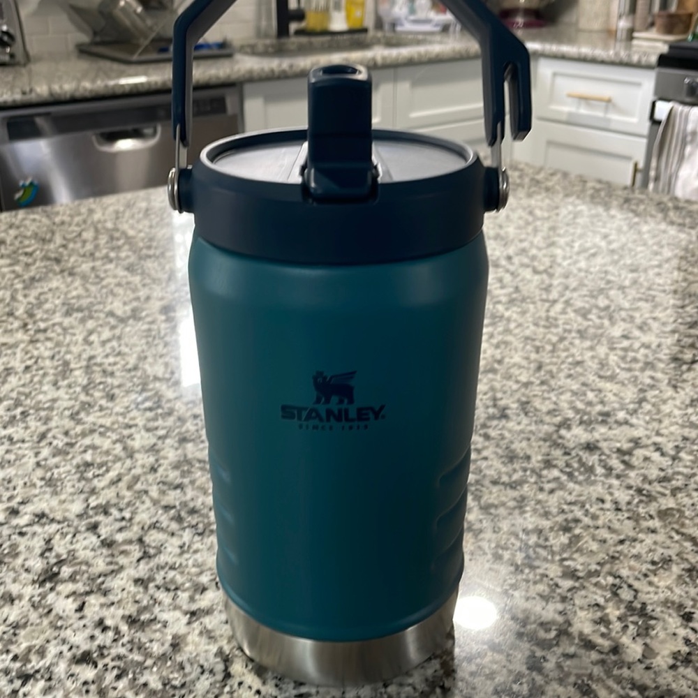 COPY - Stanley Ice Flow 40oz